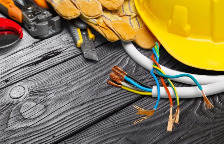 Some signs that you need an electrician in Oklahoma City, OK